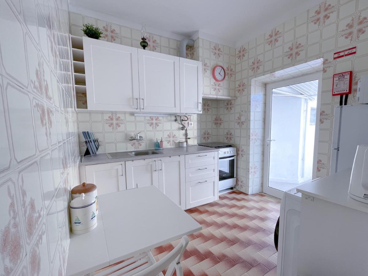 Central Olhao Home - Private Spacious Sunlit Patio オリョン エクステリア 写真