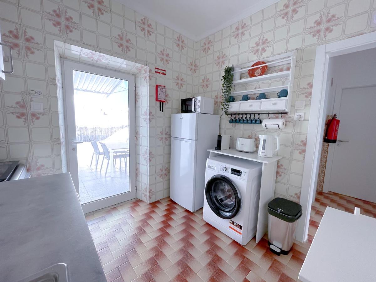 Central Olhao Home - Private Spacious Sunlit Patio オリョン エクステリア 写真